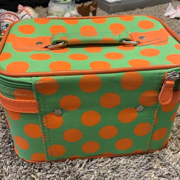 Makeup bag with zipper, mirror and pocket - Picture 2 of 8